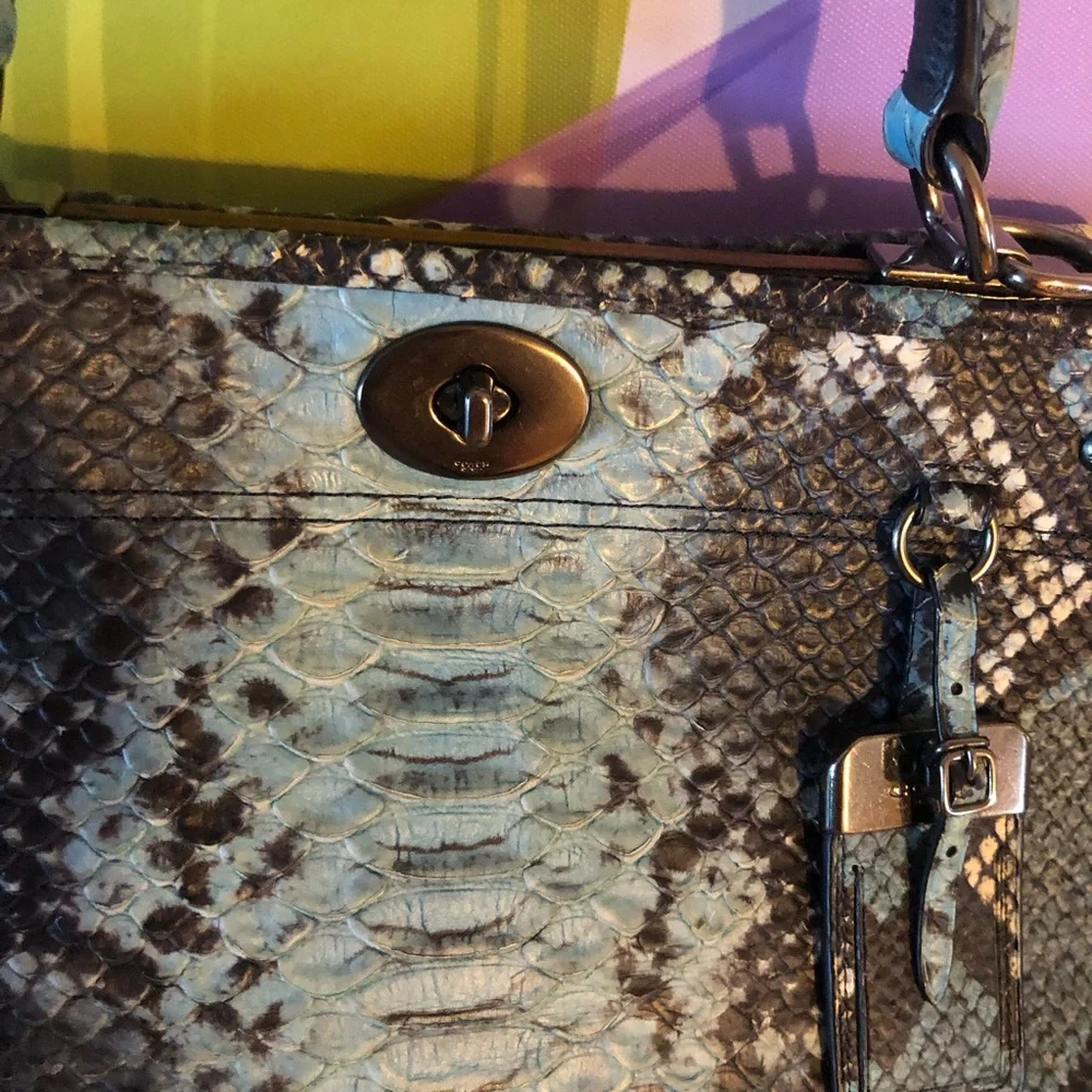 Coach Glamercy sachel/crossbody - Picture 2 of 8